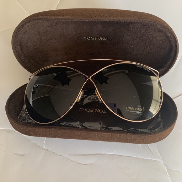 ✨ TOM FORD Stevie 59mm Polarized Aviator Sunglasses – Unisex – $540 Value ✨ - Picture 4 of 12